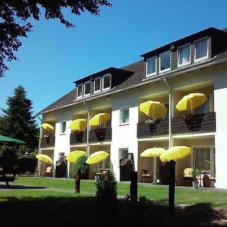 Gaestehaus Falkenhof Westensee Exteriör bild