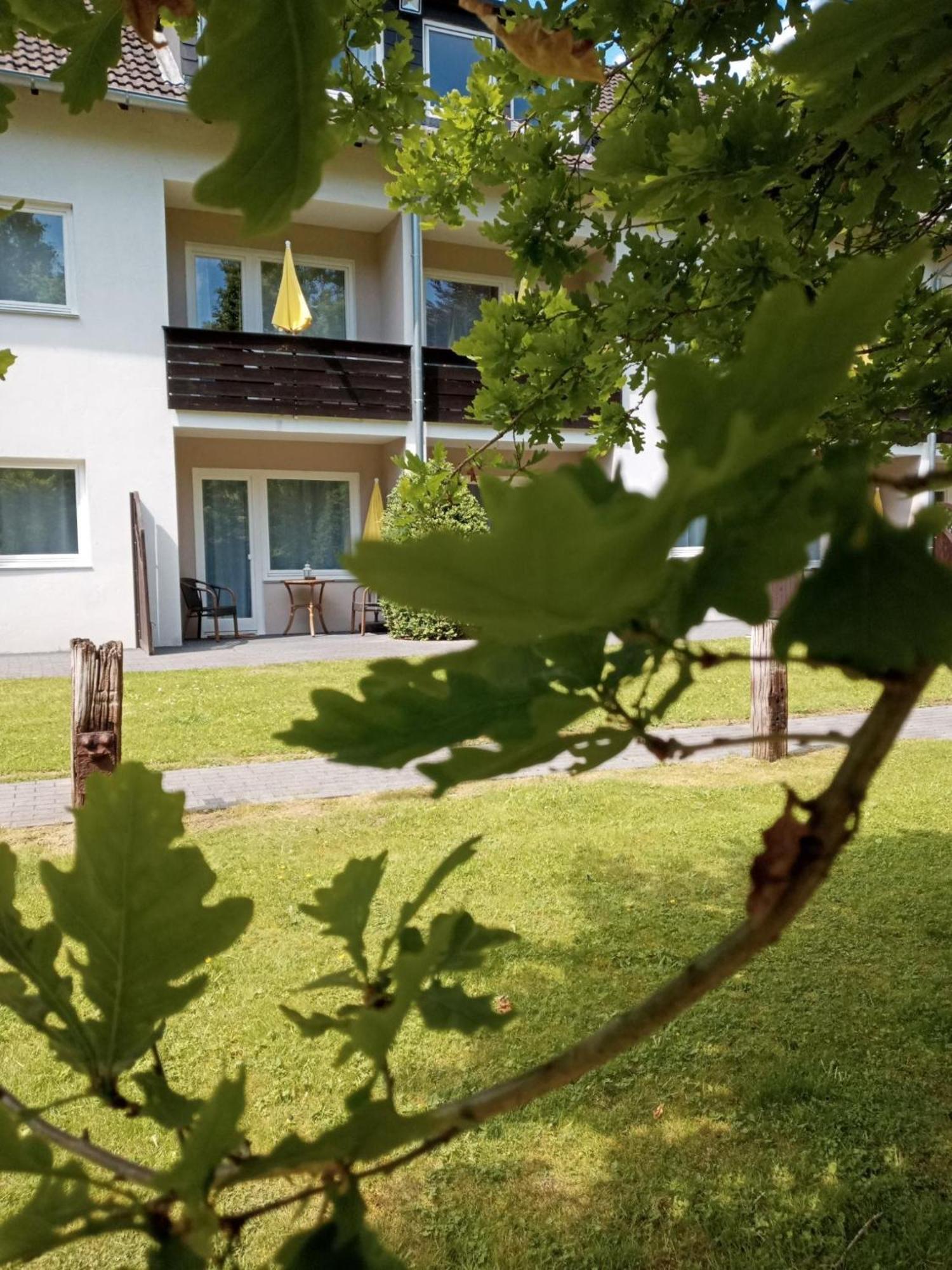 Gaestehaus Falkenhof Westensee Rum bild